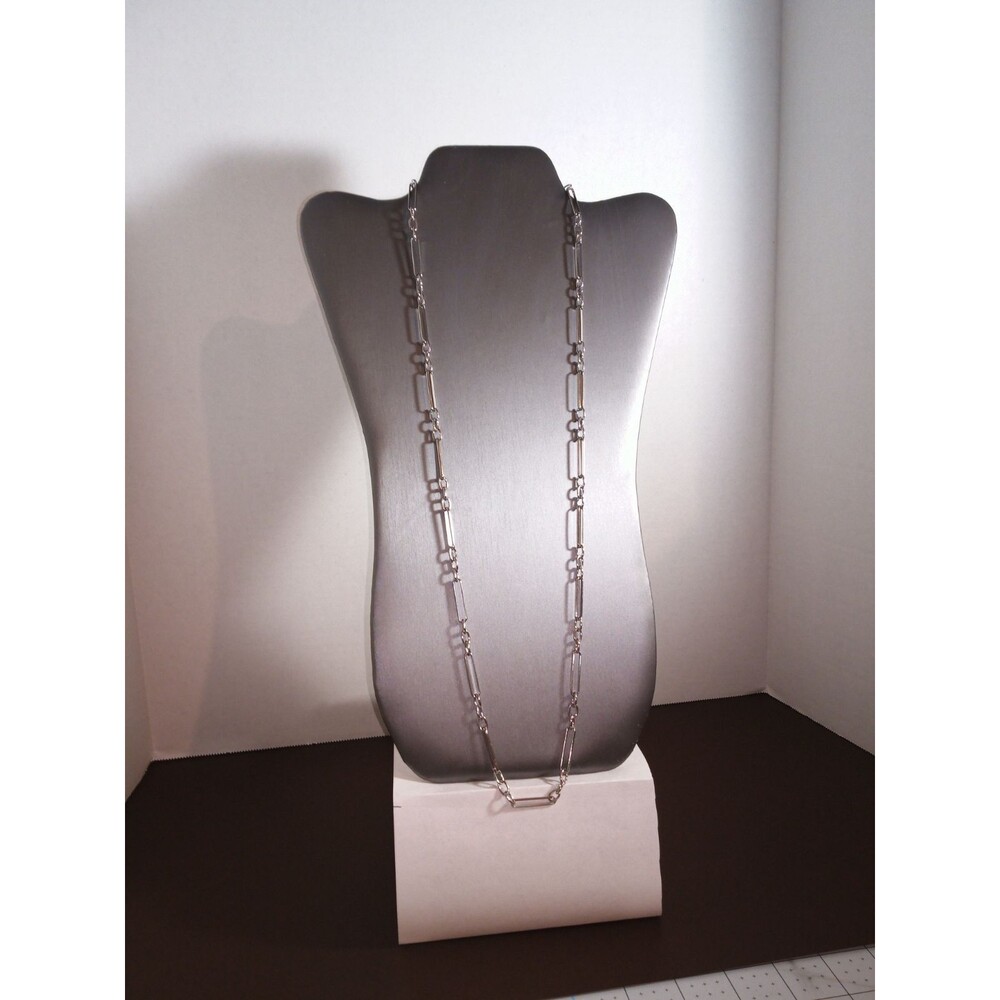 Long link necklace